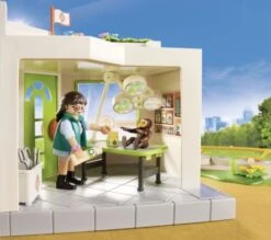 PLAYMOBIL® Family Fun - Tierarztpraxis Im Zoo -Playmobil Shop 43274422 9 2 4008789709004 1280x1280