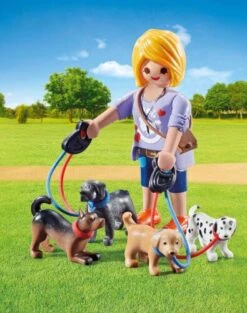 PLAYMOBIL® Special Plus - Hundesitterin 8 PLAYMOBIL® Special Plus - Hundesitterin -Playmobil Shop 43743911 7 2 4008789708830 1280x1280